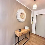 Venise Centre 4 Parking Apartment *