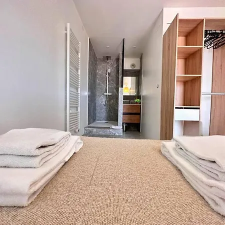 Venise Centre 4 Parking Apartamento Reims