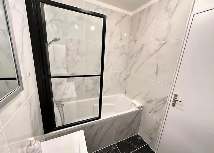 Lägenhet Venise Centre 4 Parking Reims